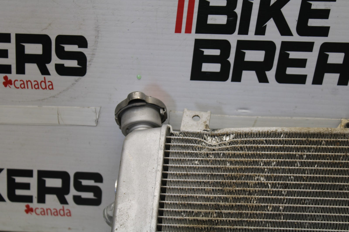 23-26 KAWASAKI NINJA ZX4RR ENGINE RADIATOR MOTOR COOLER COOLING RADIATER BB898