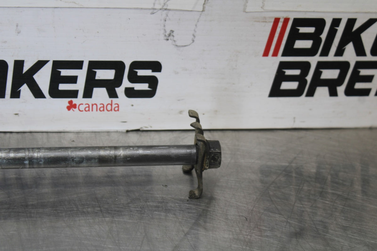 05 DUCATI SUPERSPORT 800 REAR AXLE BACK WHEEL RIM PIVOT BOLT AXEL BB913