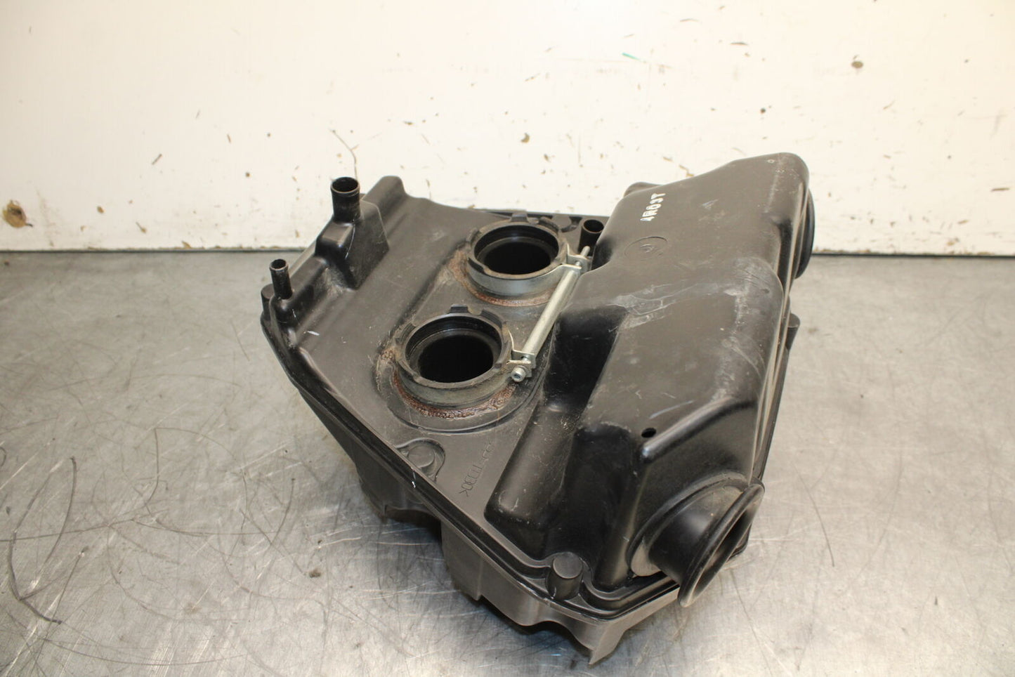 12-17 KAWASAKI ER-6N Z650 AIRBOX AIR INTAKE FILTER BOX BB709