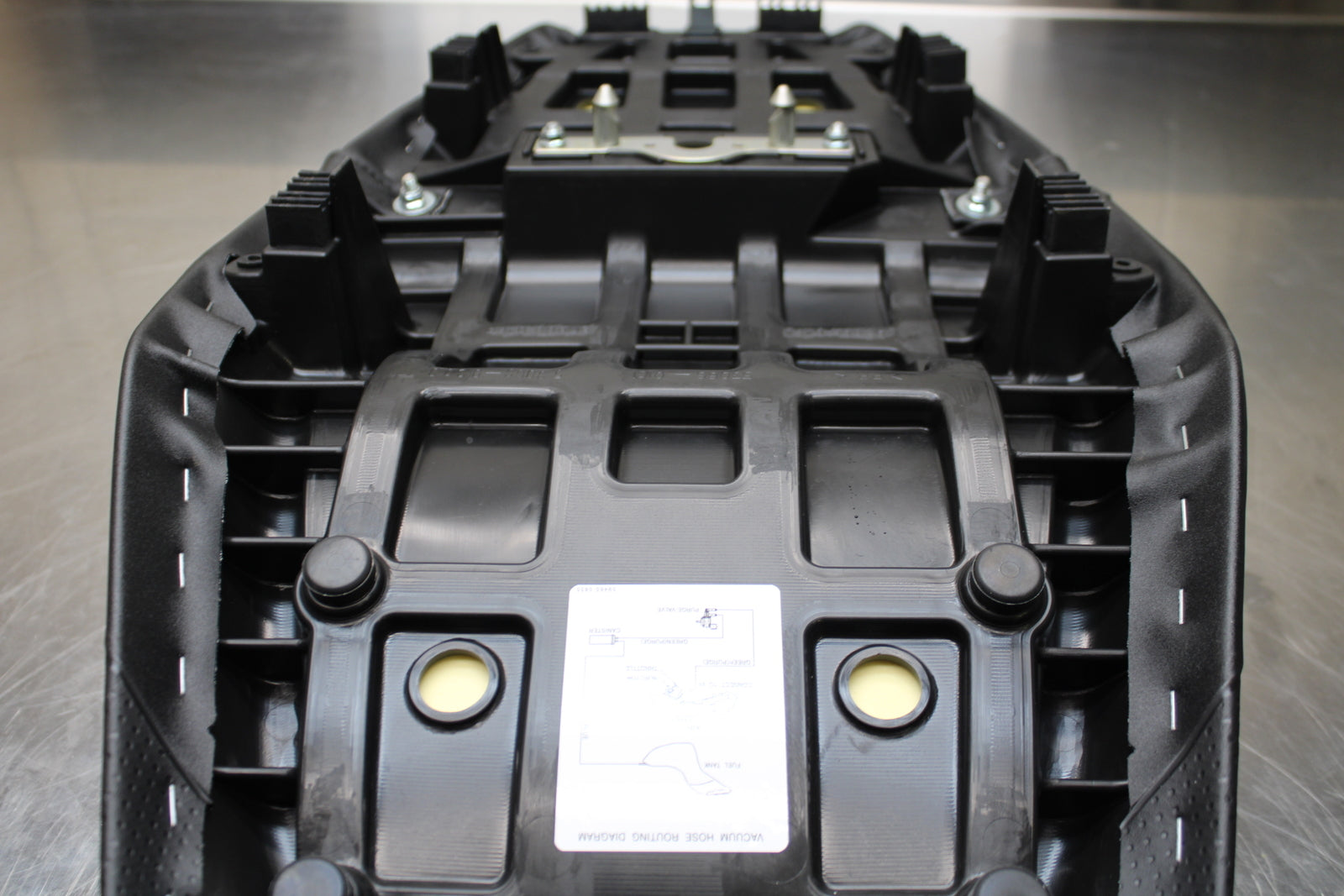 23-24 KAWASAKI NINJA ZX14R NEW!! FRONT REAR SEAT SADDLE BB141