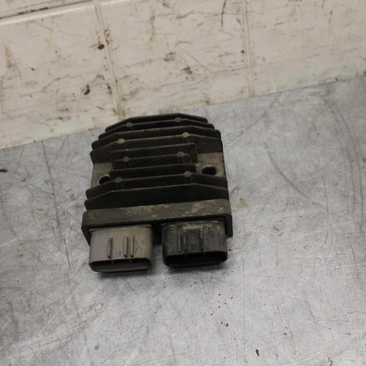 17-19 YAMAHA FZ09 RECTIFIER VOLTAGE REGULATOR BB480