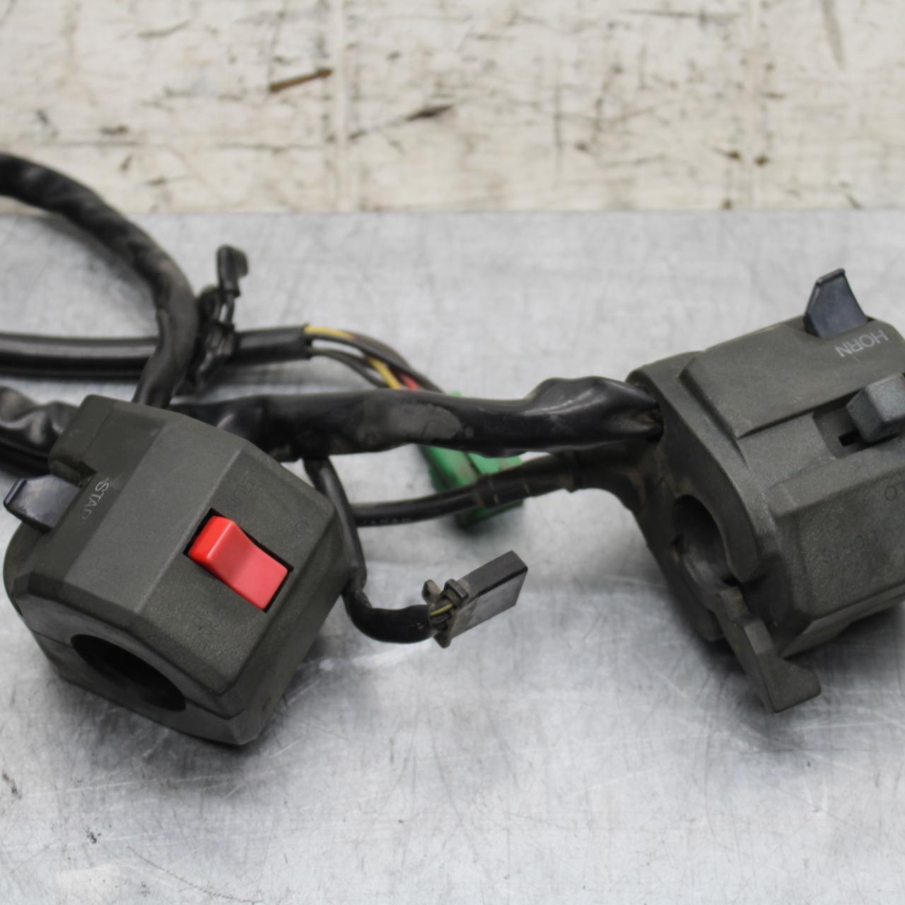 00-01 KAWASAKI ZZR600 LEFT AND RIGHT CLIP ON HANDLE KILL OFF START SWITCHE BB568