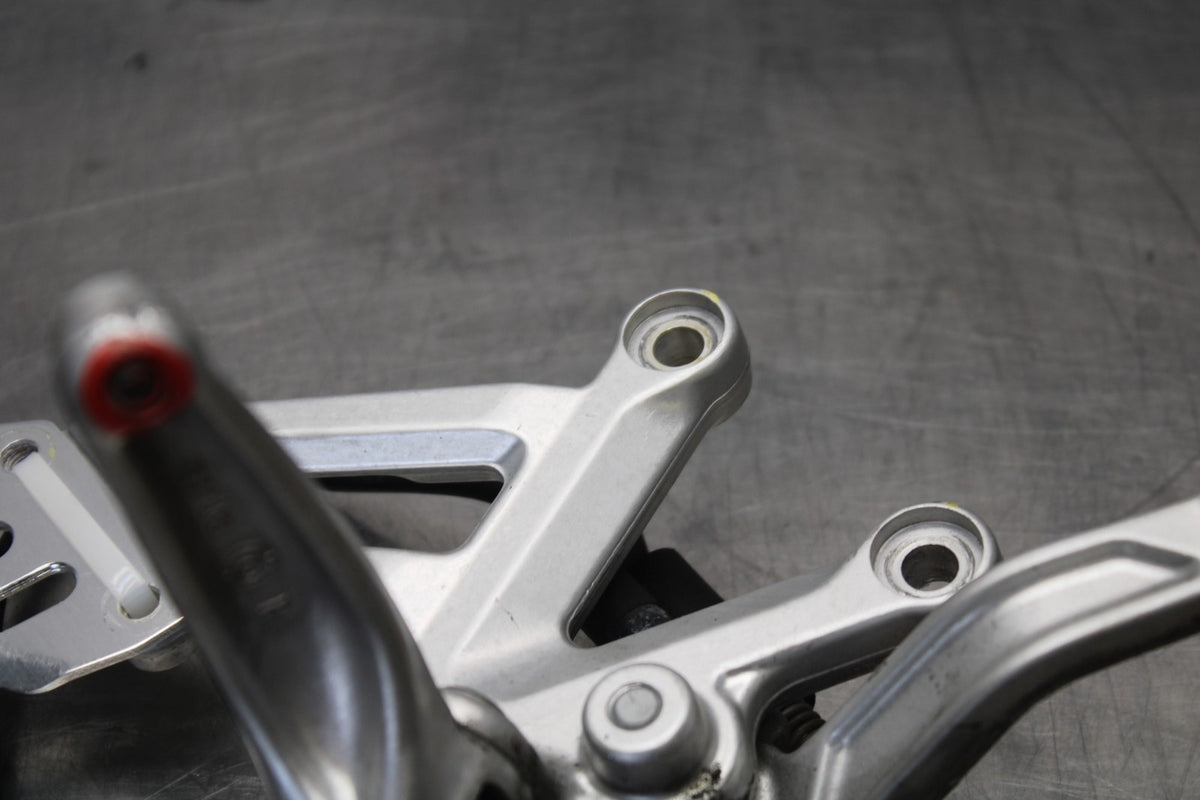 15 APRILIA RSV4 FACTORY APRC ABS RIGHT REARSET REAR SET FOOT PEG REST BB901