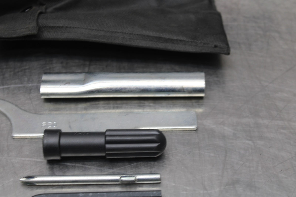 24 KAWASAKI NINJA 500 ABS STOCK TOOLS OEM TOOL BAG KIT SET BB818