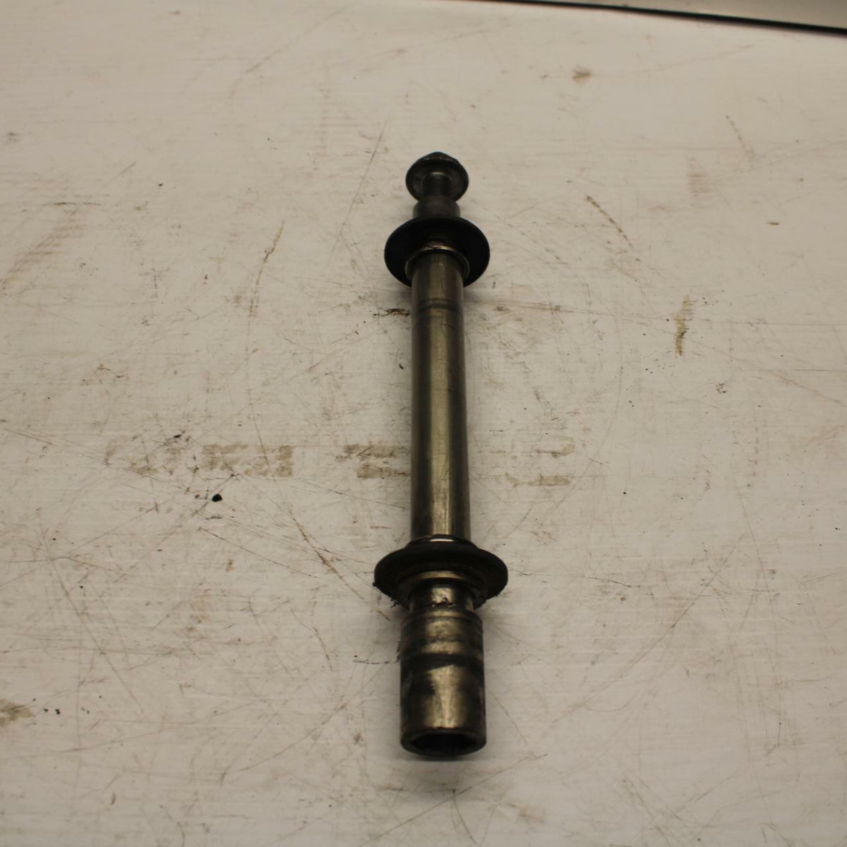07 YAMAHA YZF R6 2c0 FRONT WHEEL RIM AXLE PIVOT BOLT BB284