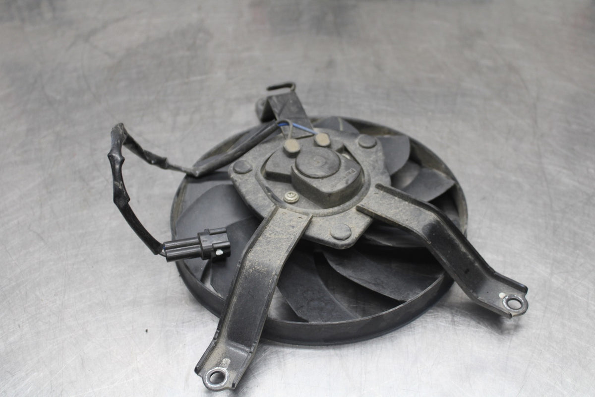 23 KAWASAKI Z900RS ENGINE RADIATOR COOLING FAN BB935