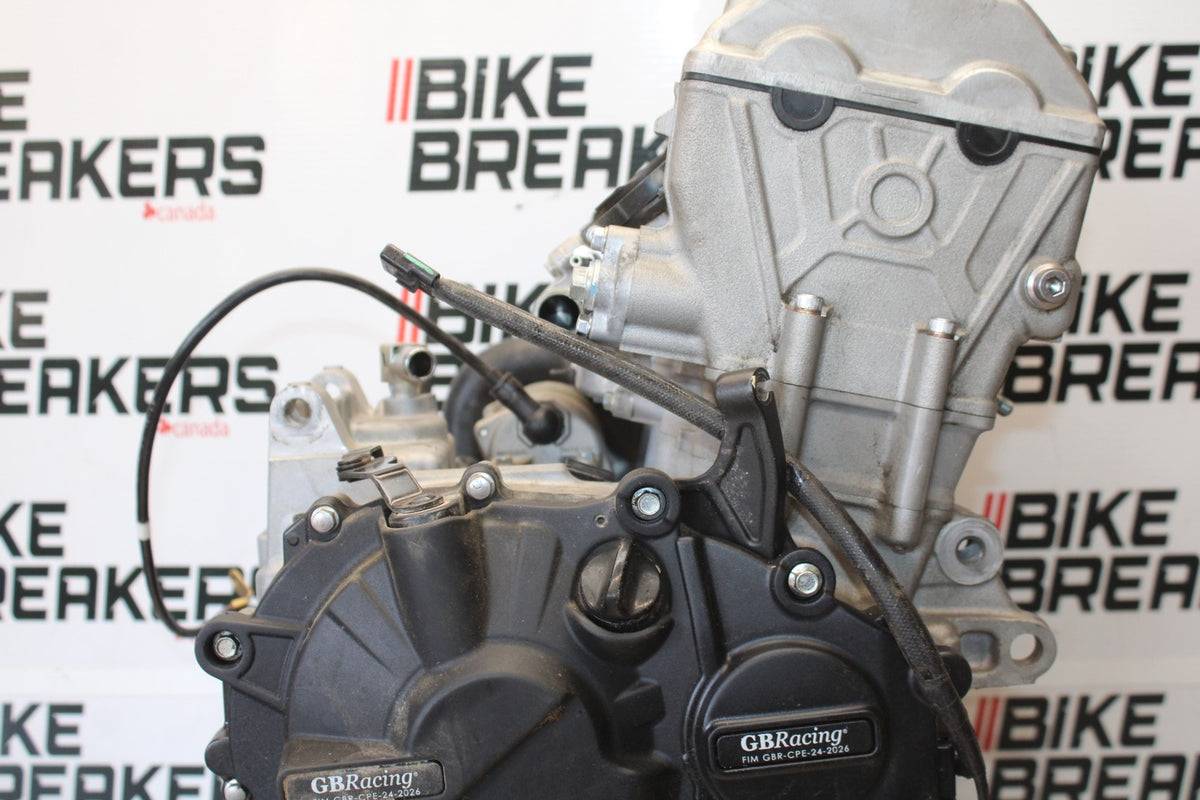 23-26 KAWASAKI NINJA ZX4RR ENGINE MOTOR BB898