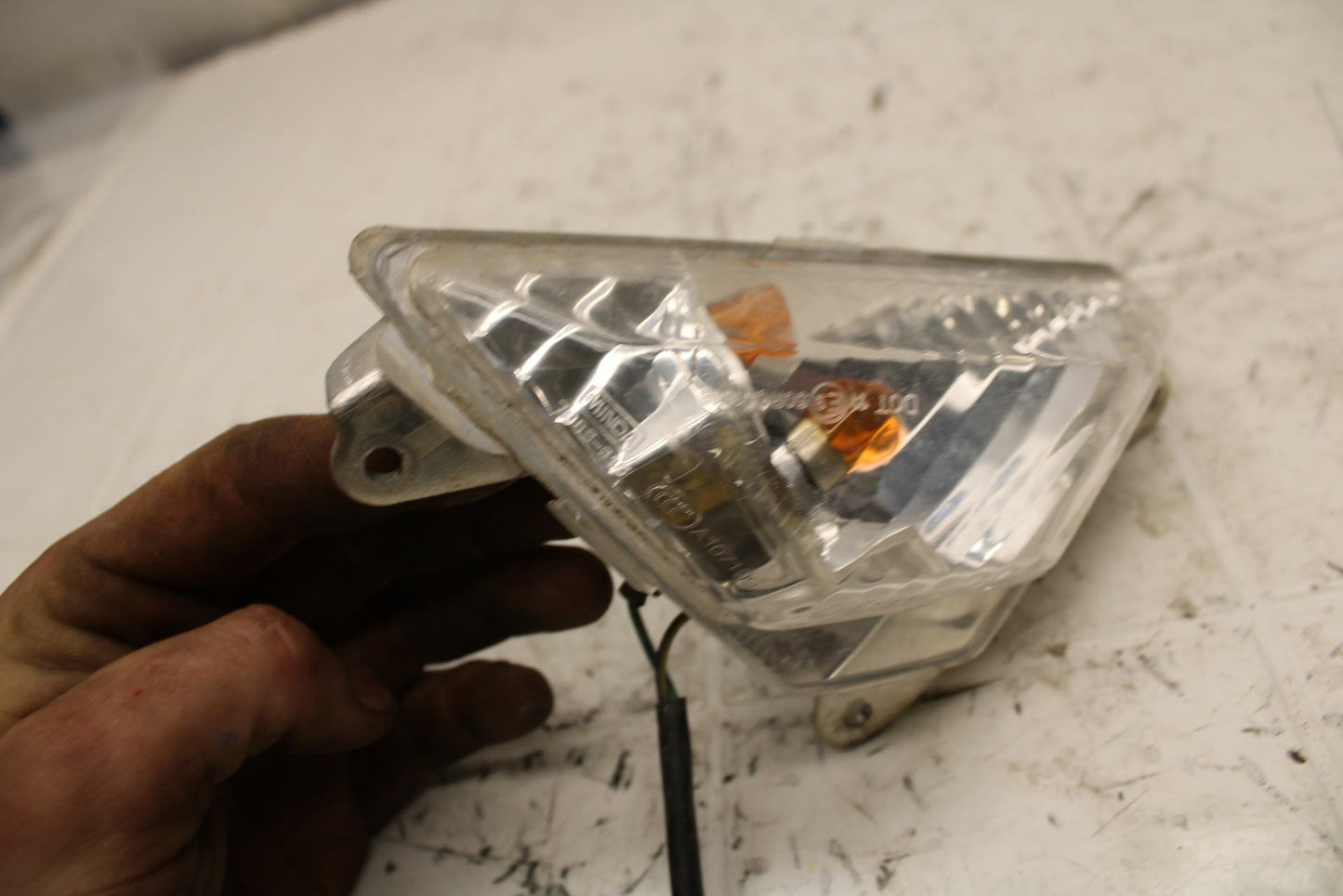 19-20 KAWASAKI NINJA ZX6R ZX636 LEFT REAR TURN SIGNAL LIGHT INDICATOR BB407