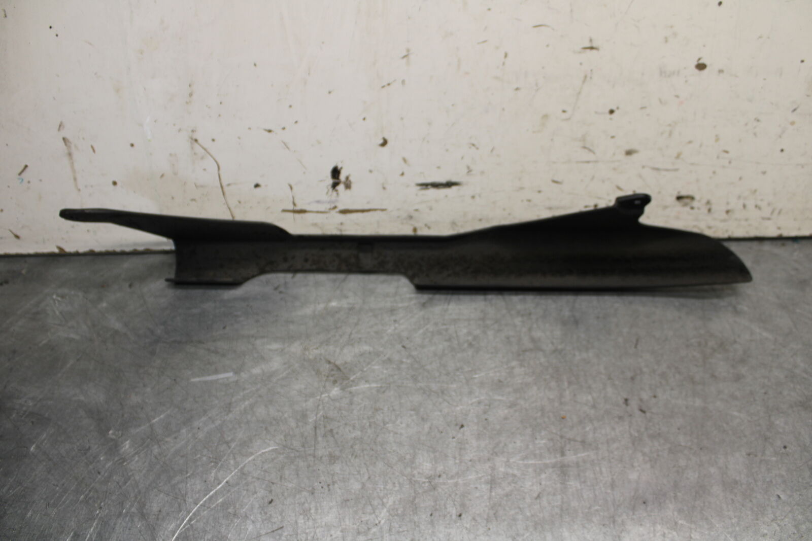 13-18 KAWASAKI NINJA ZX6R REAR BACK DRIVE CHAIN GUARD COVER 36014-0048 BB666