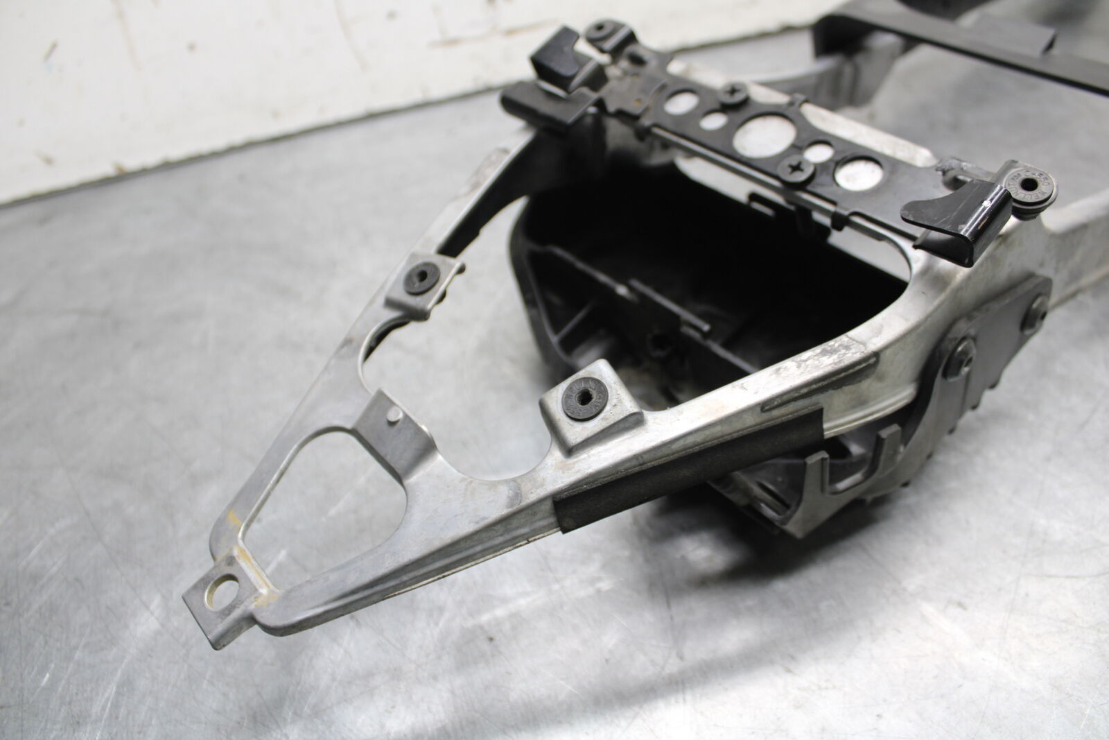 13-18 KAWASAKI NINJA ZX6R REAR SUBFRAME SUB FRAME 32160-0398 32160-0399 BB666