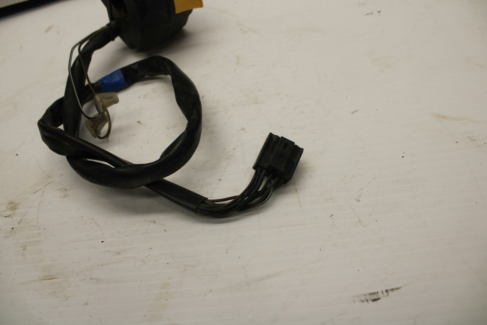 13-16 SUZUKI BANDIT 1250S ABS LEFT  HANDLE HORN SIGNALS SWITCH SWITCHES  BB238