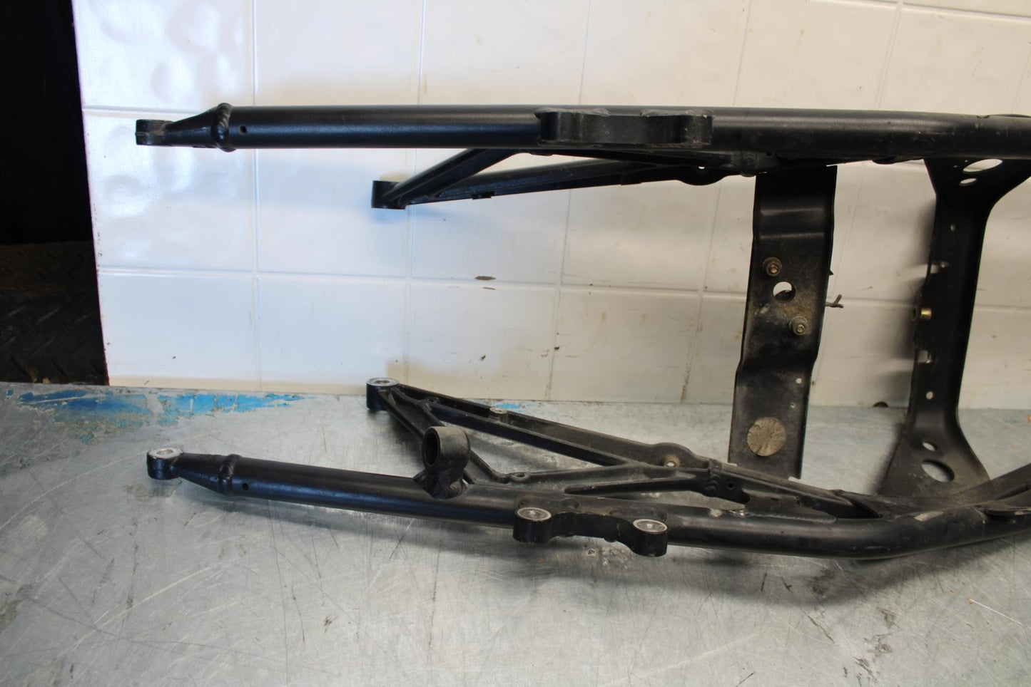 2006 Triumph Daytona 675 Triple REAR SUBFRAME BACK SUB FRAME BB434