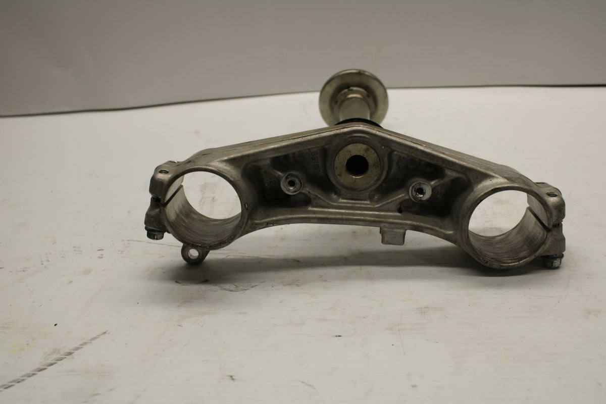 06-07 SUZUKI GSXR600 FRONT FORKS CLAMP LOWER TRIPLE TREE STEM 51410-01H10 BB245