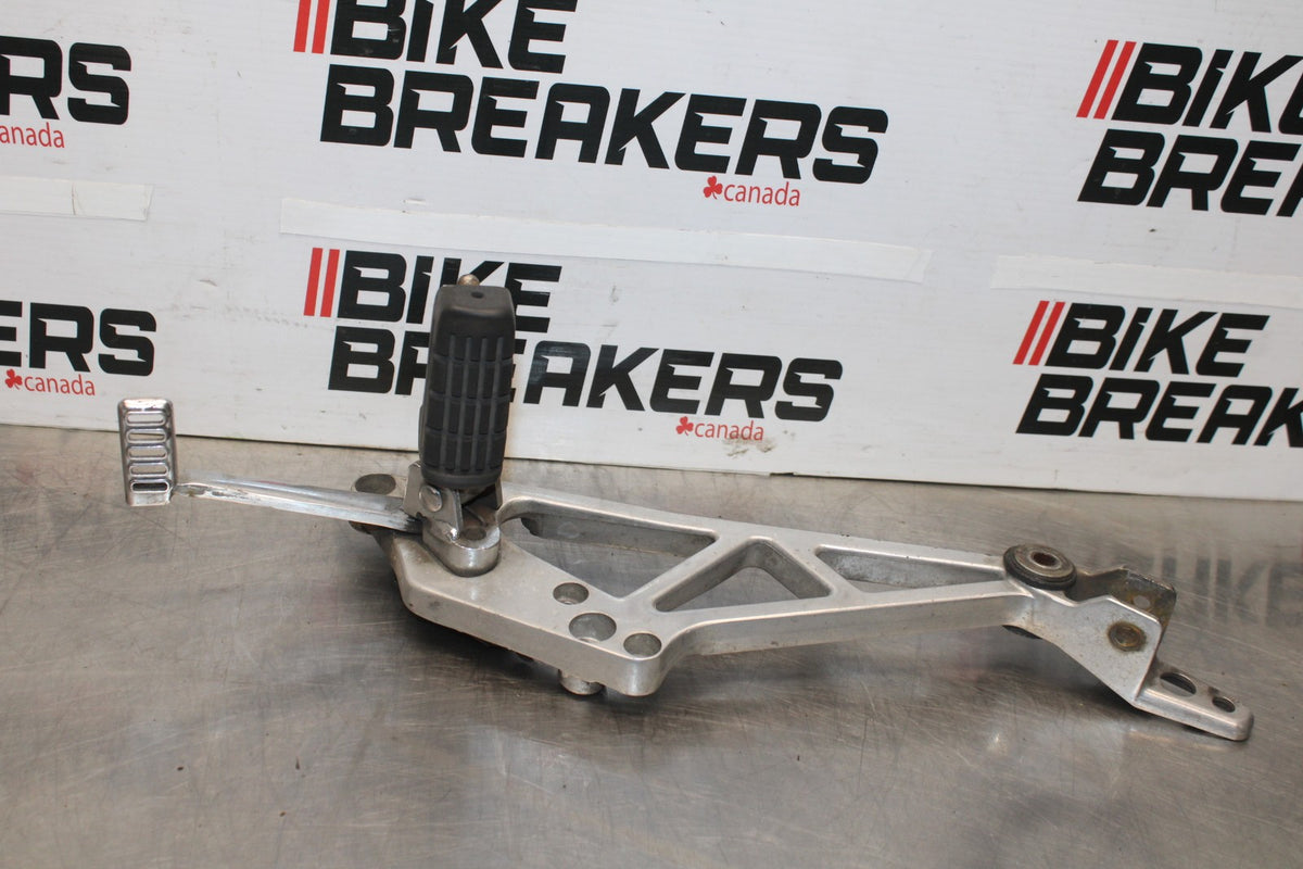84 HONDA INTERCEPTOR 1000 VF1000F RIGHT REARSET REAR SET DRIVER FOOT PEG BB878