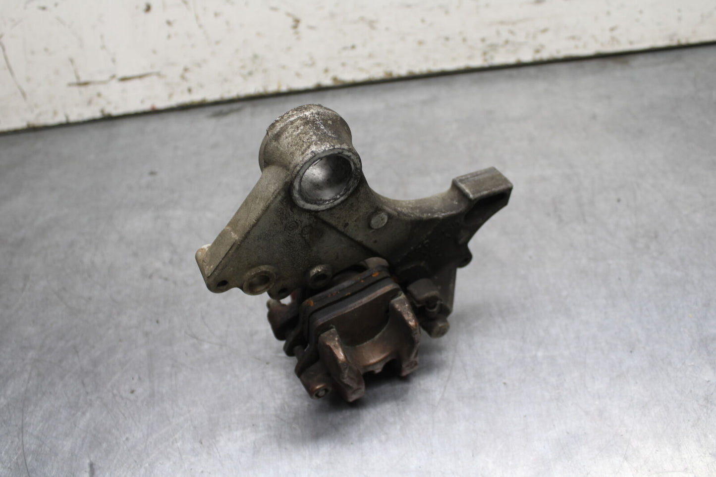 12-16 HONDA CBR1000RR REAR BACK BRAKE CALIPER W MOUNT BRACKET BB114