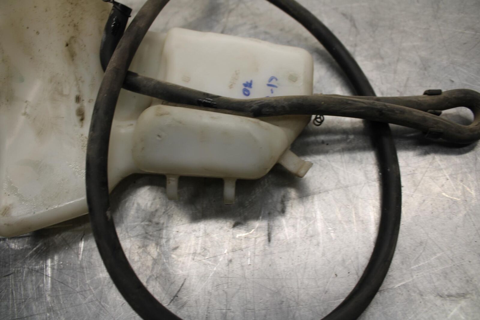 17 KAWASAKI VERSYS_X 300 COOLANT WATER TANK RESERVOIR BOTTLE BB504