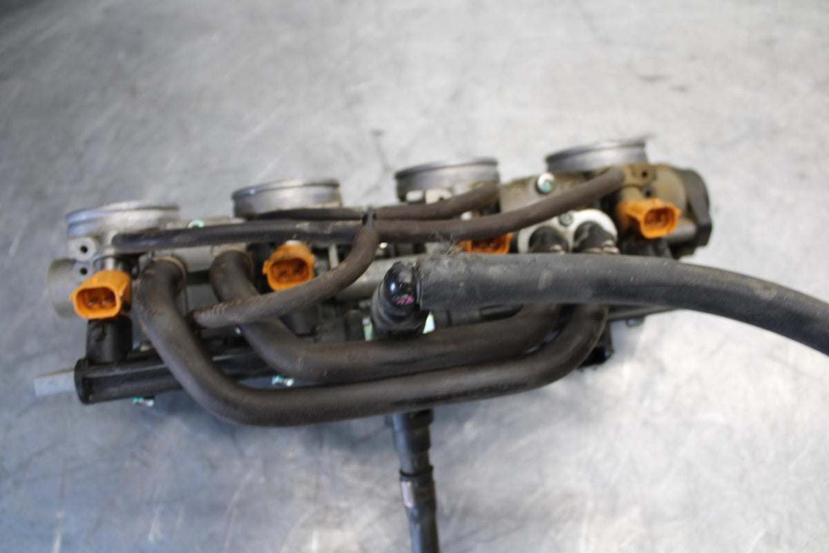 2011 Honda CBR600RR MAIN FUEL INJECTORS / THROTTLE BODIES 16401-MFJ-A01 BB520