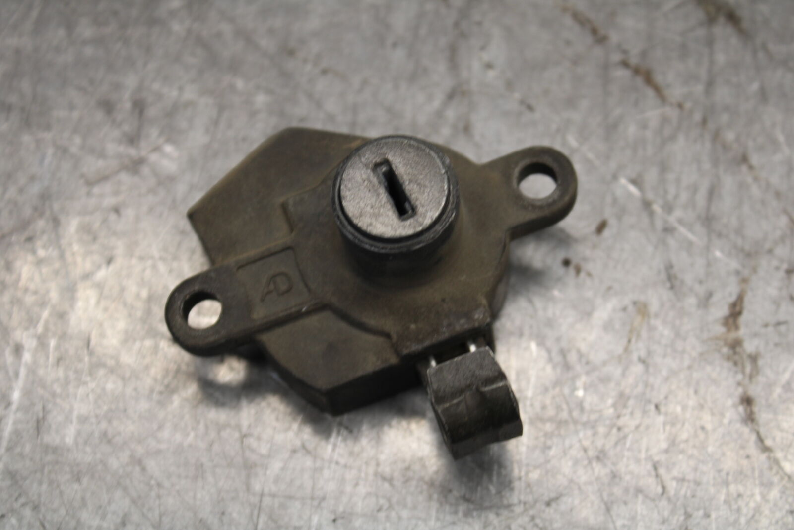 85-86 SUZUKI MADURA 1200 IGNITION LOCK KEY SET AND SEAT LOCK  BB691