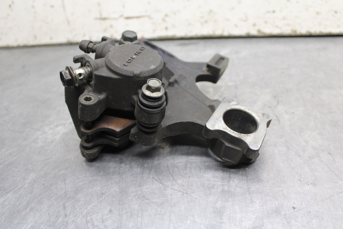 08-10 SUZUKI GSXR 600 REAR BACK BRAKE CALIPER W MOUNT BRACKET BB116
