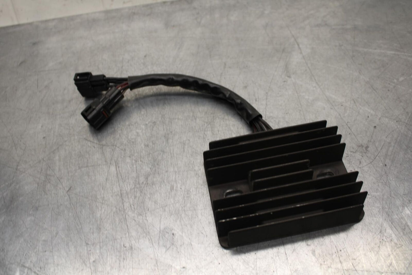 2008 Suzuki GSXR600 RECTIFIER VOLTAGE REGULATOR 32800-18H00 32831-37H00 BB593