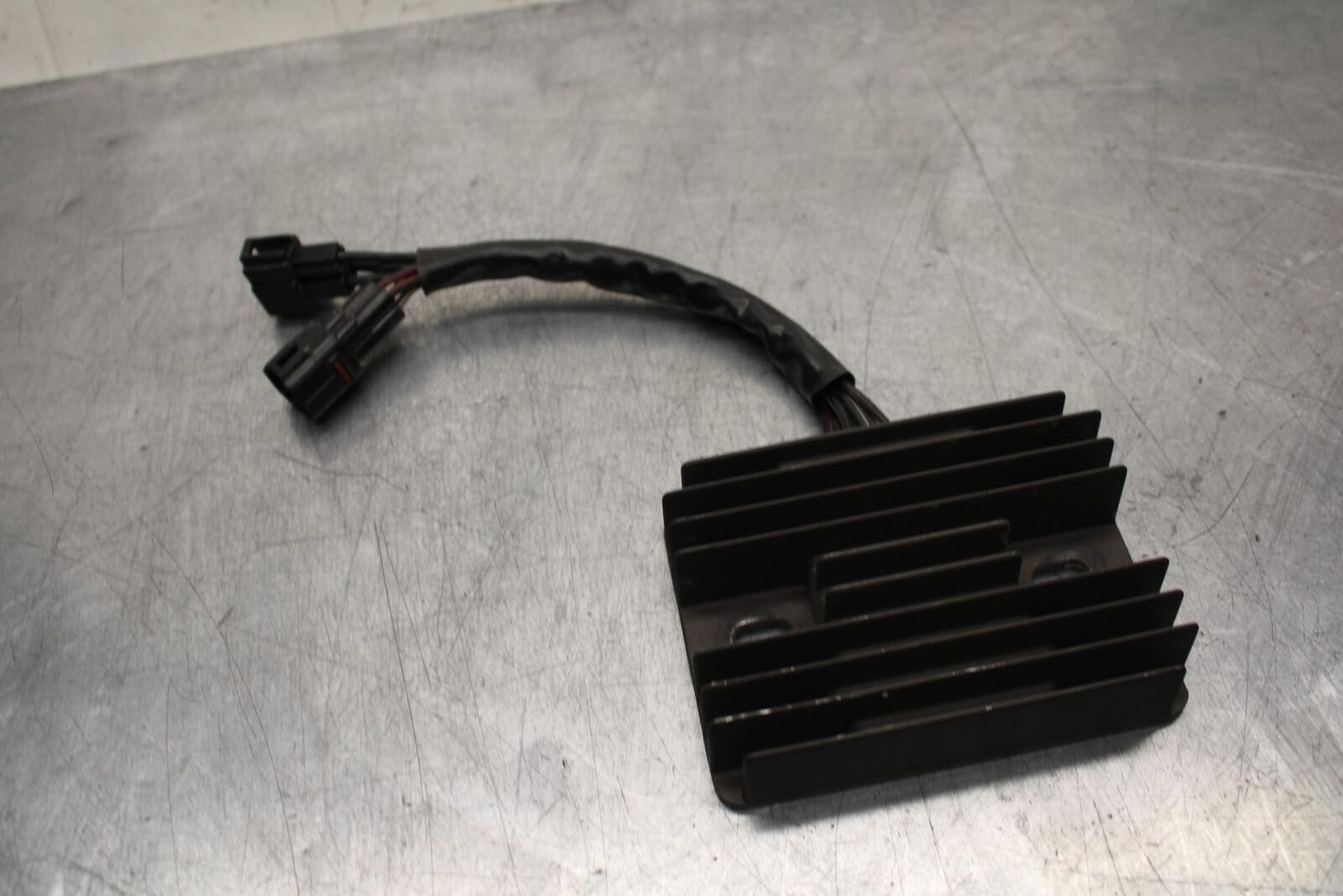 2008 Suzuki GSXR600 RECTIFIER VOLTAGE REGULATOR 32800-18H00 32831-37H00 BB593