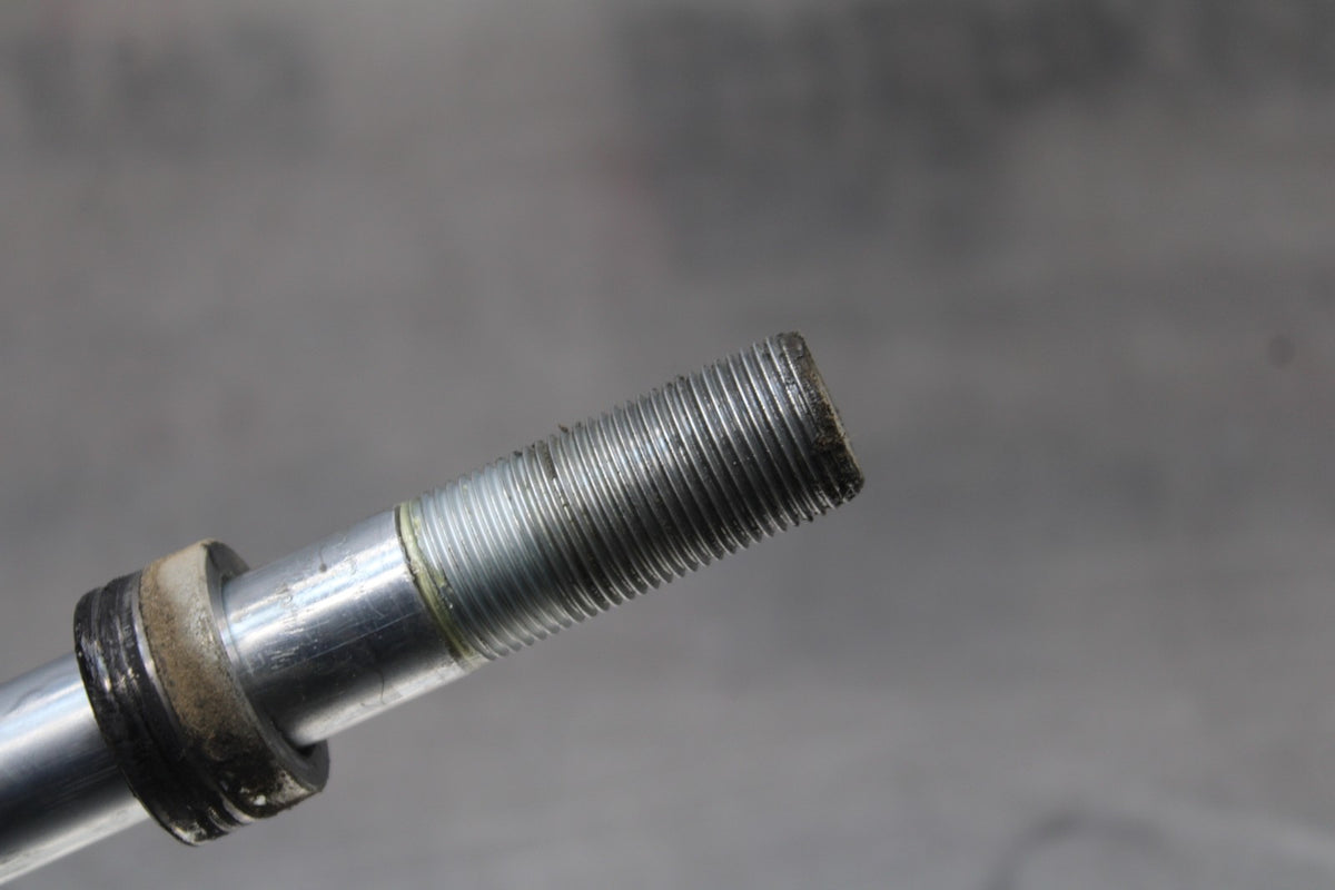 13 KAWASAKI NINJA 650 EX650F ABS FRONT WHEEL RIM AXLE PIVOT BOLT BB828