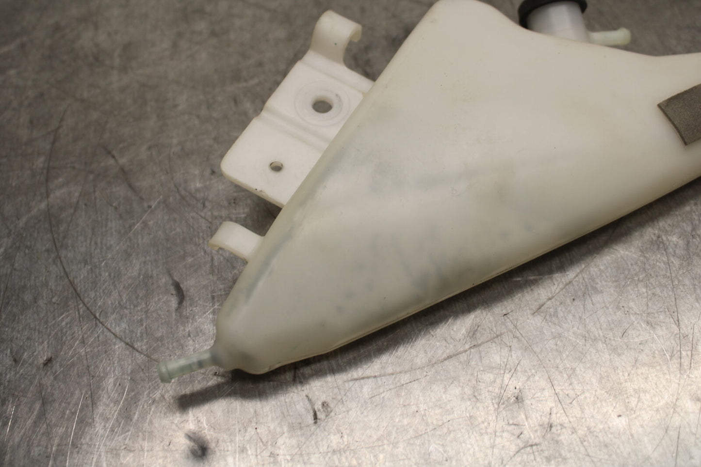 13 SUZUKI GSXR750 COOLANT WATER TANK RESERVOIR BOTTLE BB110