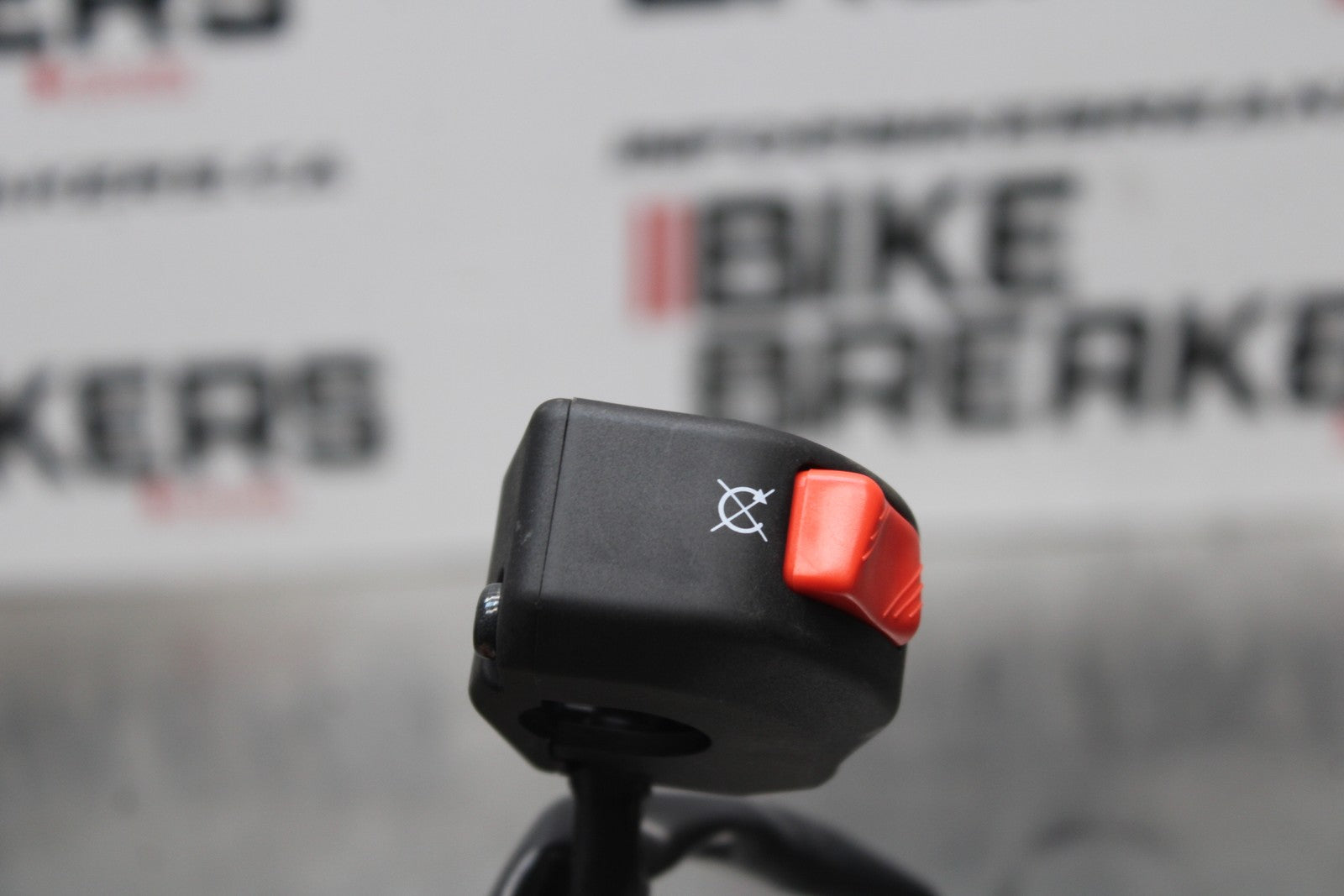 23-24 KAWASAKI NINJA ZX14R NEW!! RIGHT CLIP KILL OFF START SWITCH BB764