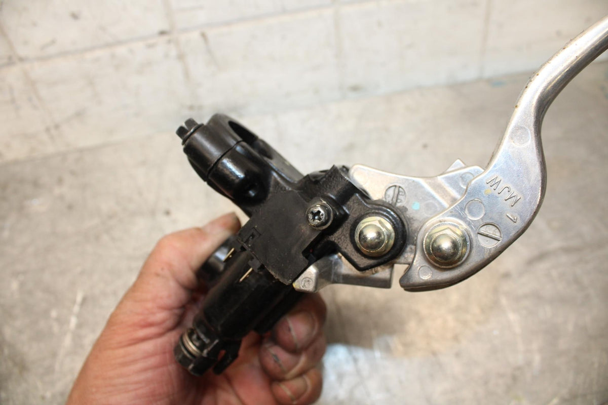 2016 Honda CBR500R FRONT BRAKE MASTER CYLINDER BB45