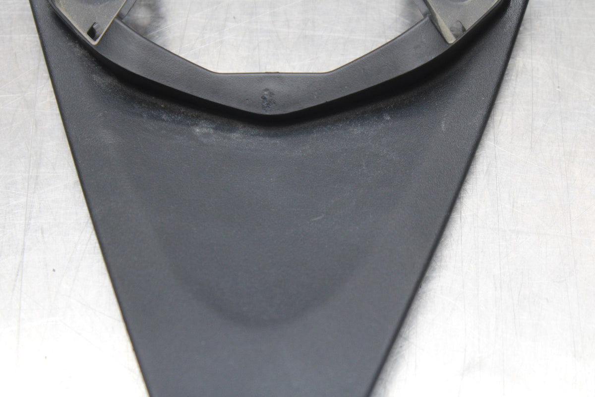 22-25 YAMAHA YZF R7 CENTER REAR BACK TAIL FAIRING COVER TRIM COWL BB850-A
