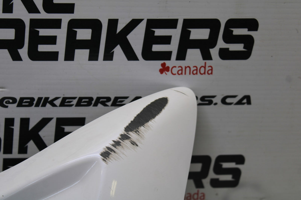 11-25 SUZUKI GSXR 600  FRONT GAS TANK FUEL CELL FAIRING COWL COVER TRIM BB830