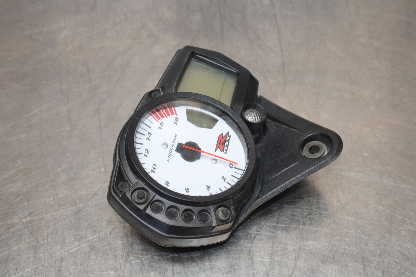 06-07 SUZUKI GSXR 600 SPEEDO TACH GAUGES CLUSTER SPEEDOMETER TACHOMETER BB170