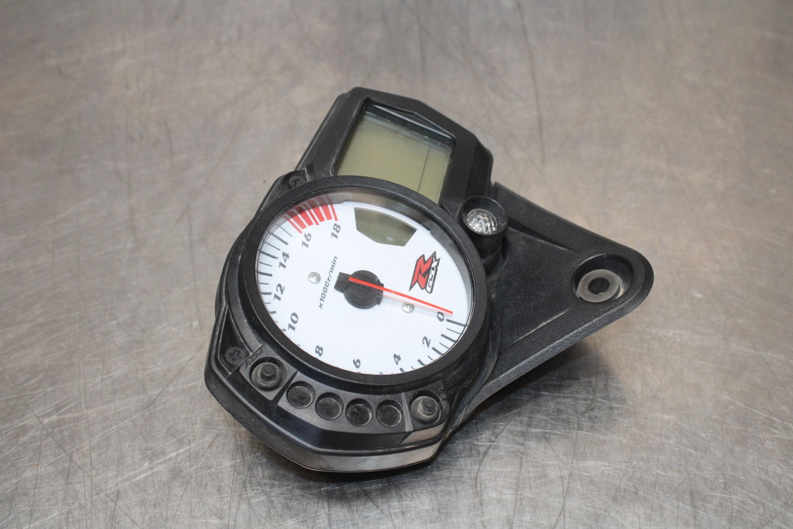 06-07 SUZUKI GSXR 600 SPEEDO TACH GAUGES CLUSTER SPEEDOMETER TACHOMETER BB170
