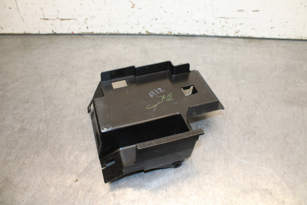 24 KAWASAKI NINJA 500 ABS ECU COVER / RELAY MOUNT BB730