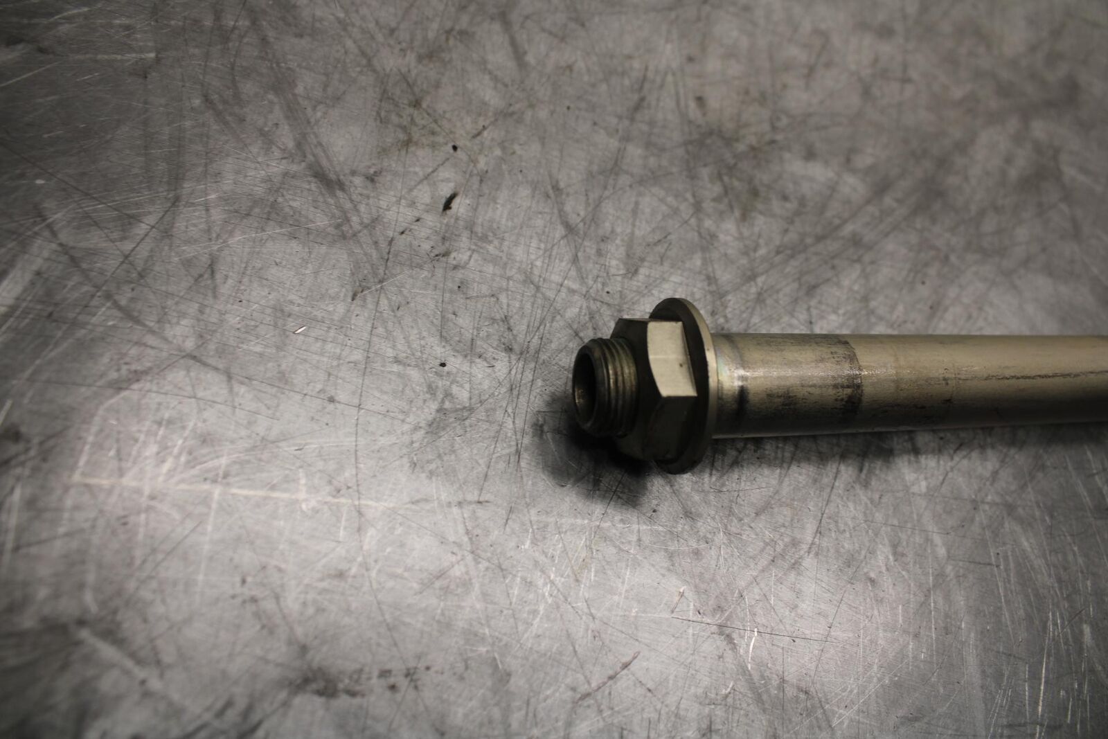 11-21 SUZUKI GSXR750 FRONT WHEEL RIM AXLE PIVOT BOLT BB492