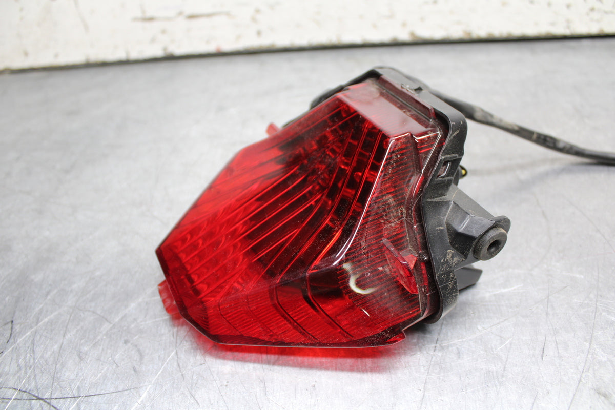 19-24 YAMAHA R3 REAR TAIL TAILLIGHT BACK BRAKE LIGHT BB736