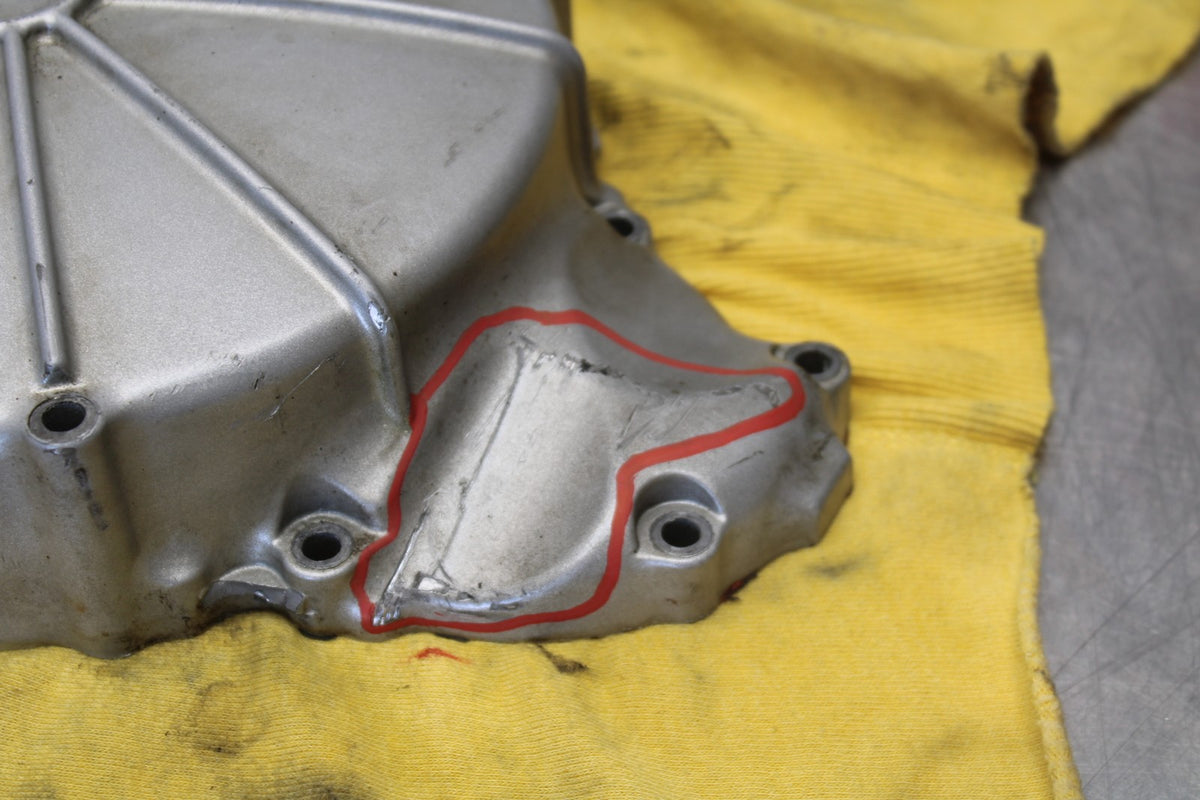 05 TRIUMPH ROCKET III STATOR MAGNETO ALTERNATOR GENERATOR COVER BB186
