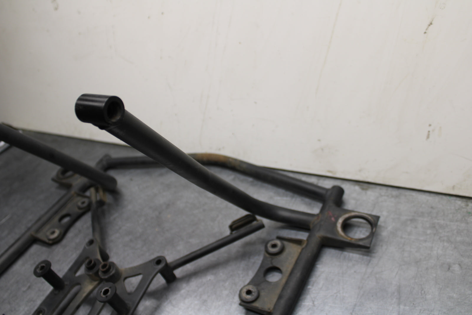 03-08 KAWASAKI VULCAN 1600 SADDLEBAG SUB FRAME STAY MOUNTS BB754