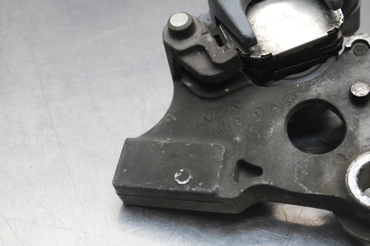 01-06 HONDA CBR600F4I REAR BACK BRAKE CALIPER W MOUNT BRACKET BB778