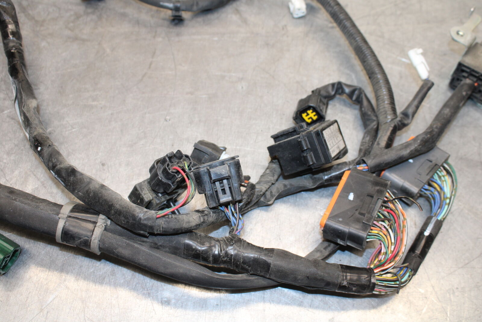 06-07 SUZUKI GSXR 600 MAIN ENGINE WIRING HARNESS MOTOR WIRE LOOM BB737