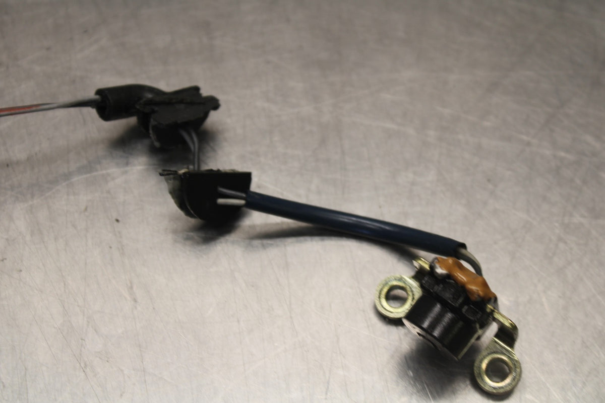 03 YAMAHA YZF R1 ENGINE MOTOR COIL PICKUP PULSE PULSER SENSOR BB895