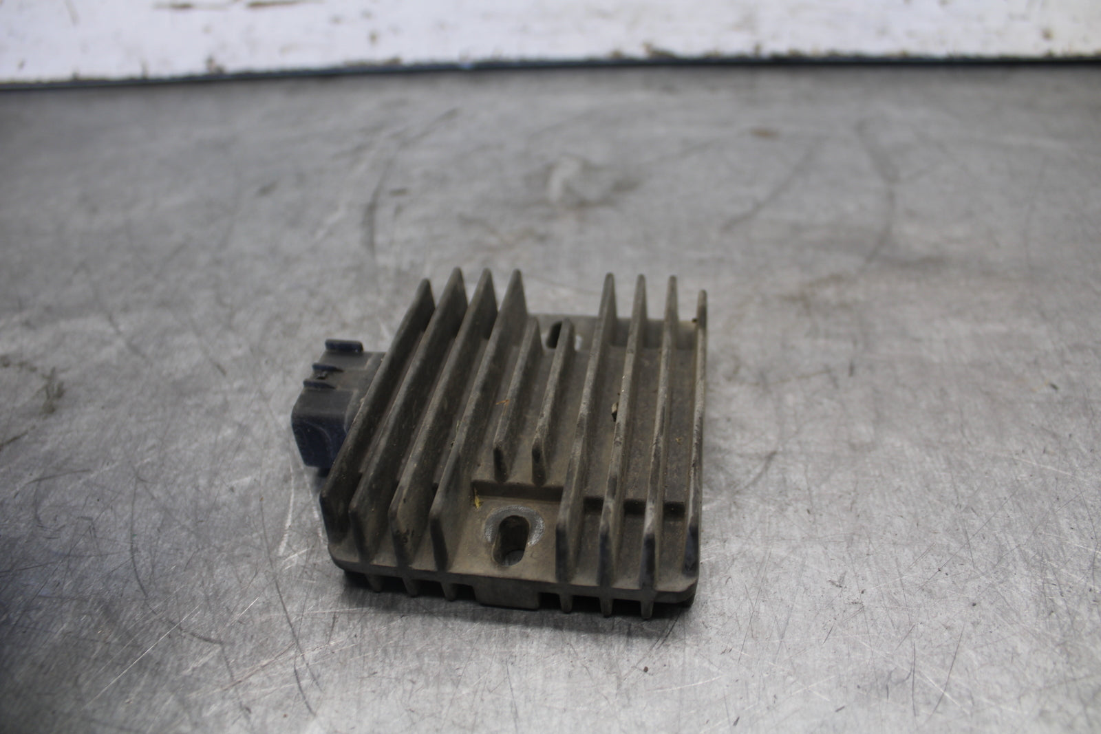 05-06 YAMAHA ROYAL STAR RECTIFIER VOLTAGE REGULATOR BB697