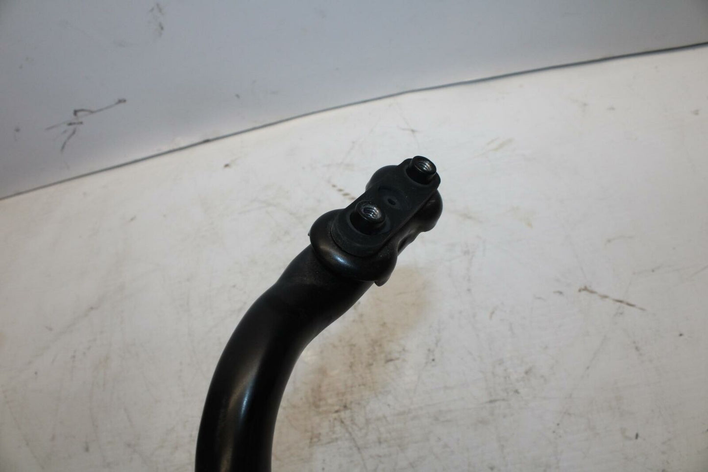 04-09 SUZUKI GS500F UPPER FAIRING MIRROR GAUGES STAY BRACKET BB261