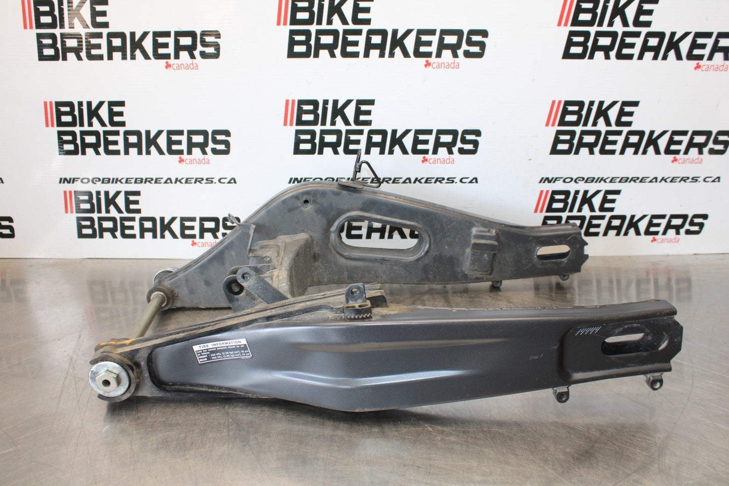 22-25 YAMAHA YZF R7 REAR SWINGARM BACK SUSPENSION SWING ARM BB176