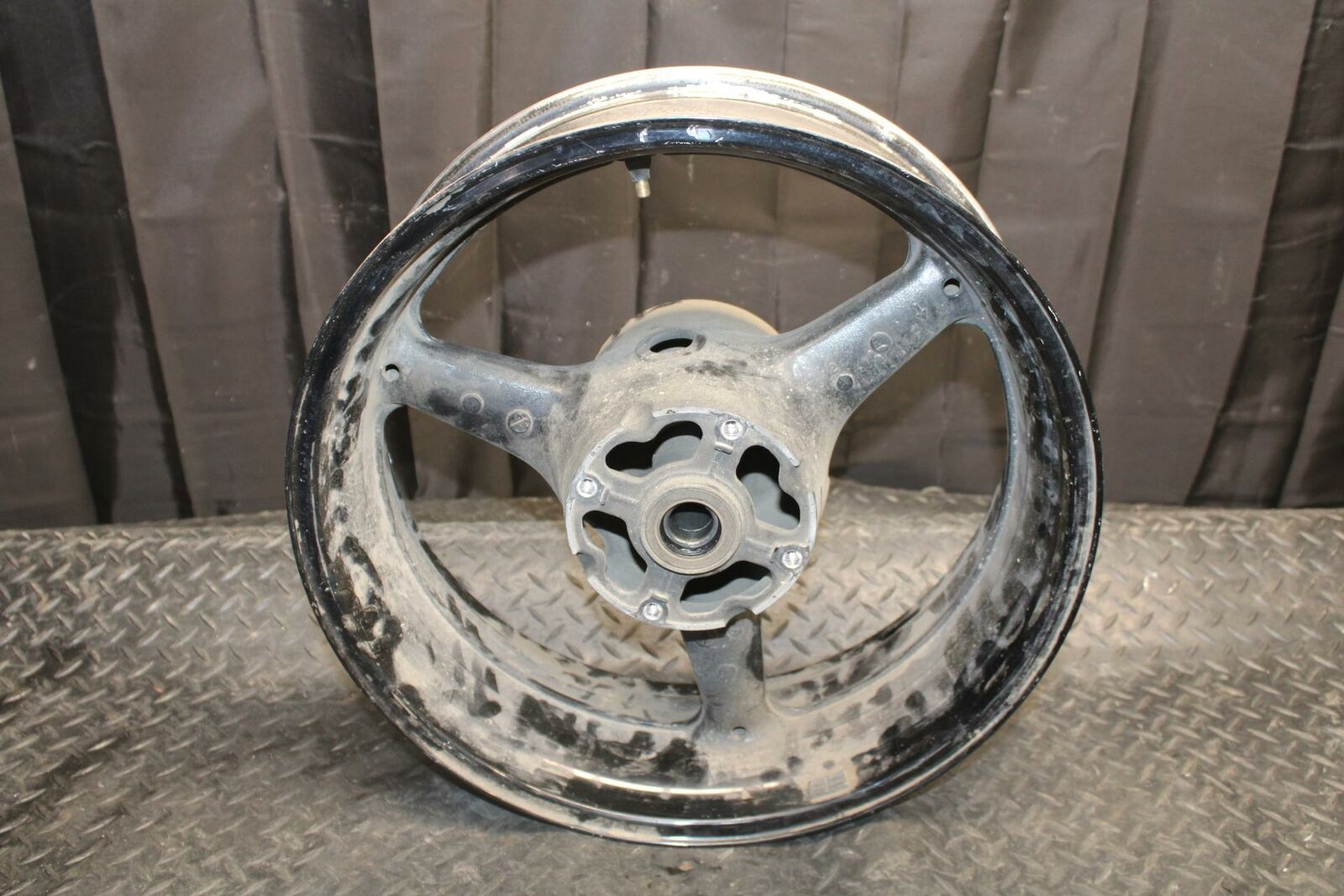 10-11 HONDA CBR1000RR REAR WHEEL BACK RIM BB228