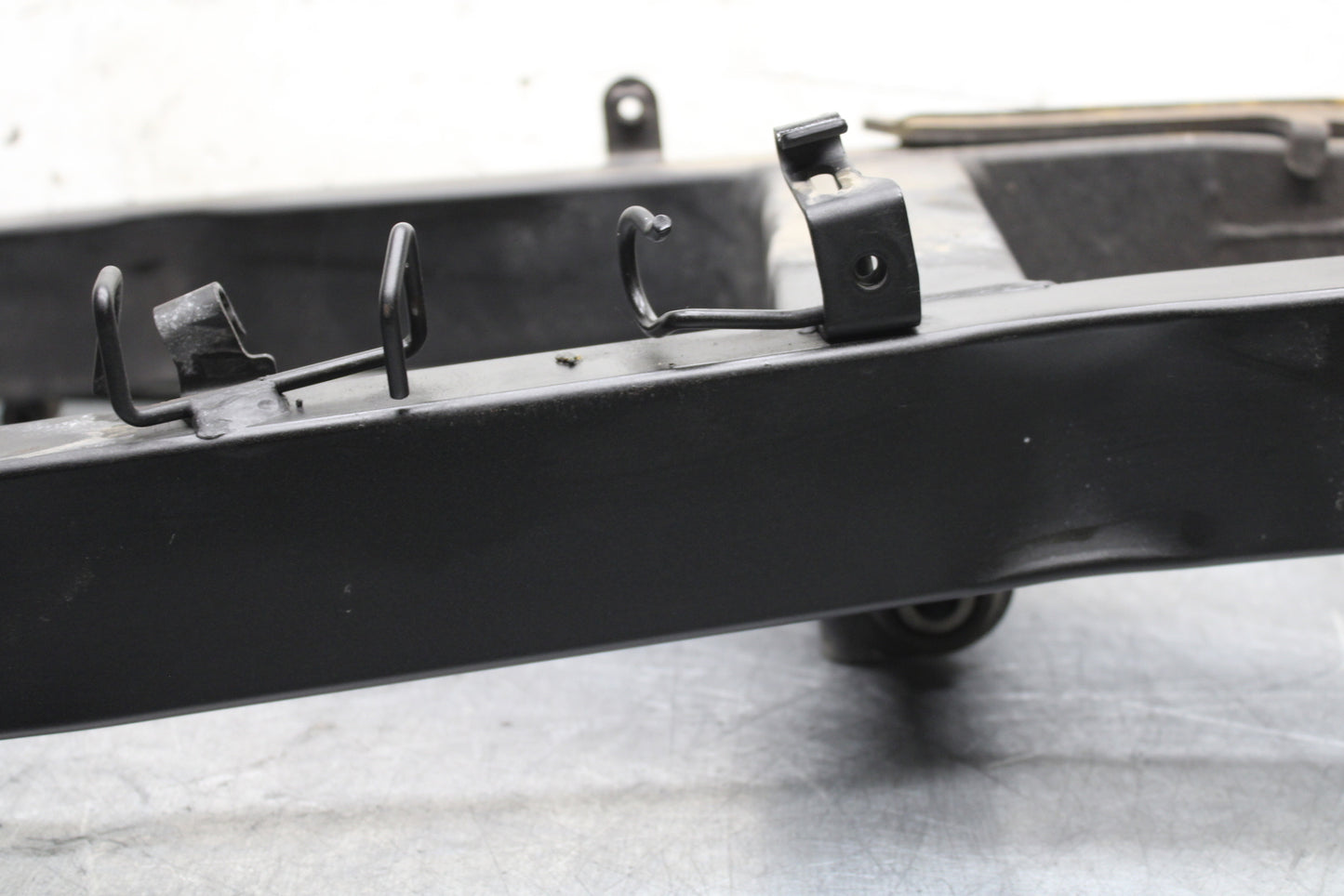 19-22 KAWASAKI Z400 REAR SWINGARM BACK SUSPENSION SWING ARM BB708