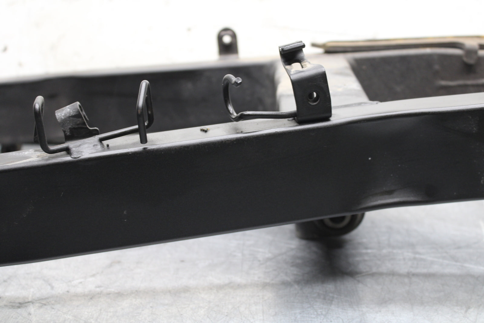 19-22 KAWASAKI Z400 REAR SWINGARM BACK SUSPENSION SWING ARM BB708