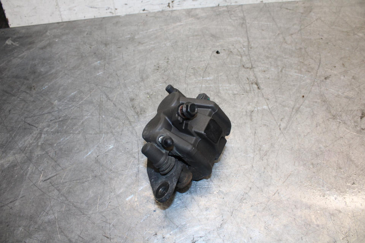 2015 Yamaha YZF R3 FRONT BRAKE CALIPER BB526