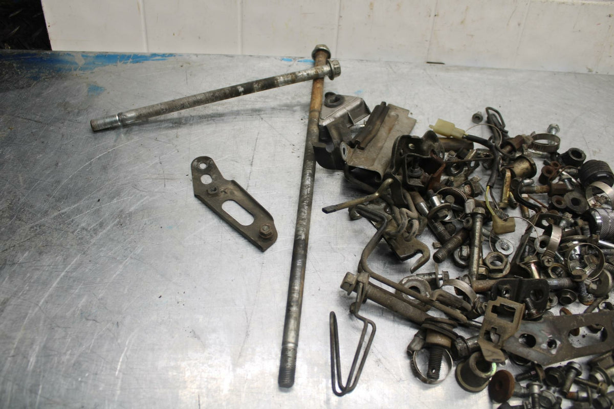87-96 HONDA CBR1000F ENGINE MOUNTING BOLTS HARDWARE MOTOR SCREWS BB420