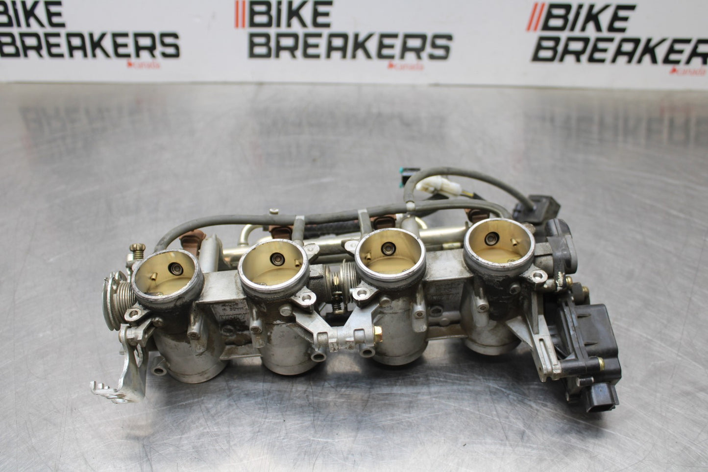 06-07 SUZUKI GSXR 600 MAIN FUEL INJECTORS / THROTTLE BODIES BB178